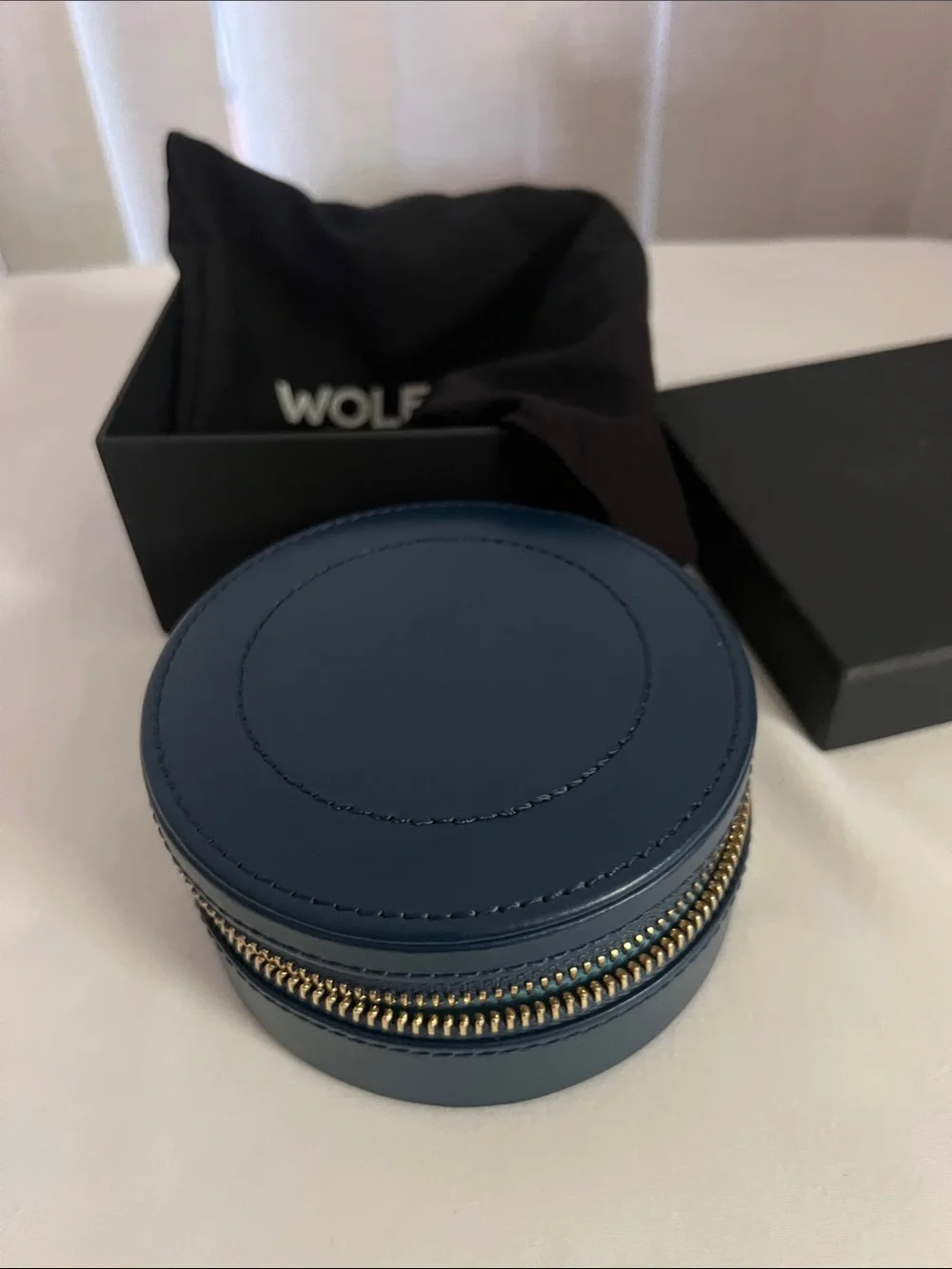 WOLF
Sophia Blue Round Travel Zip Case - Picture 6 of 10